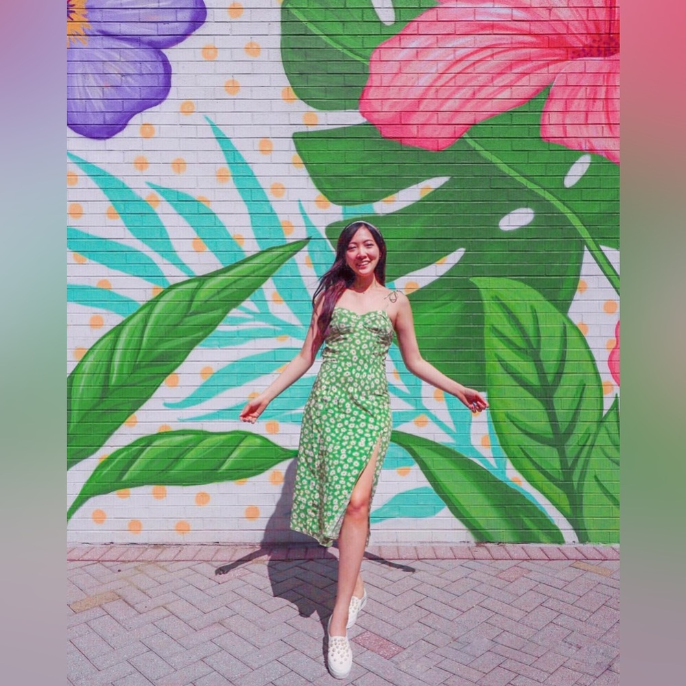 Shein Split Hem Shirred Back Daisy Floral Dress